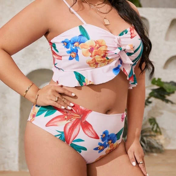 3 Piece Bikini Set - Picture 3 of 7